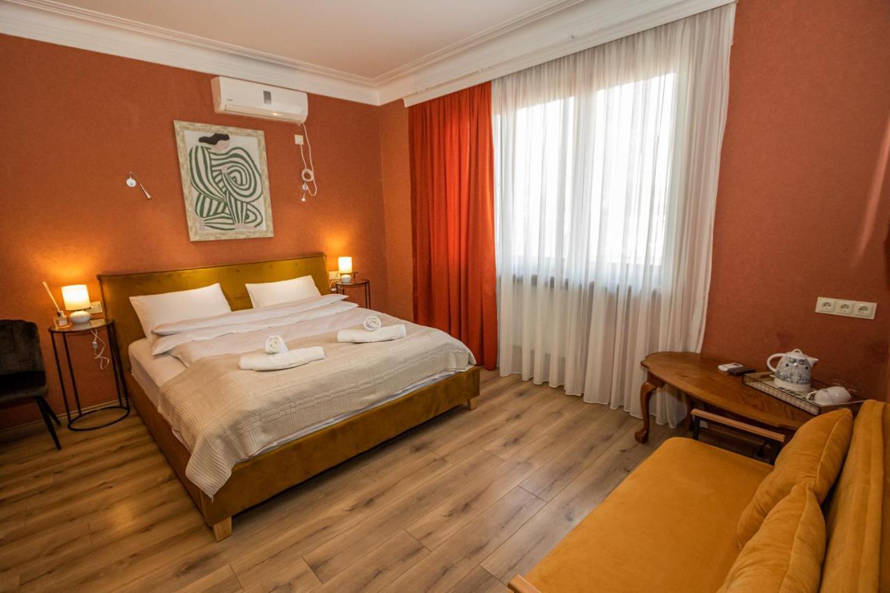 Hotel Old Tbilisi 5 Rooms Esterno foto