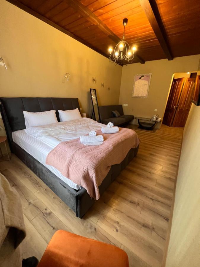 Hotel Old Tbilisi 5 Rooms Esterno foto